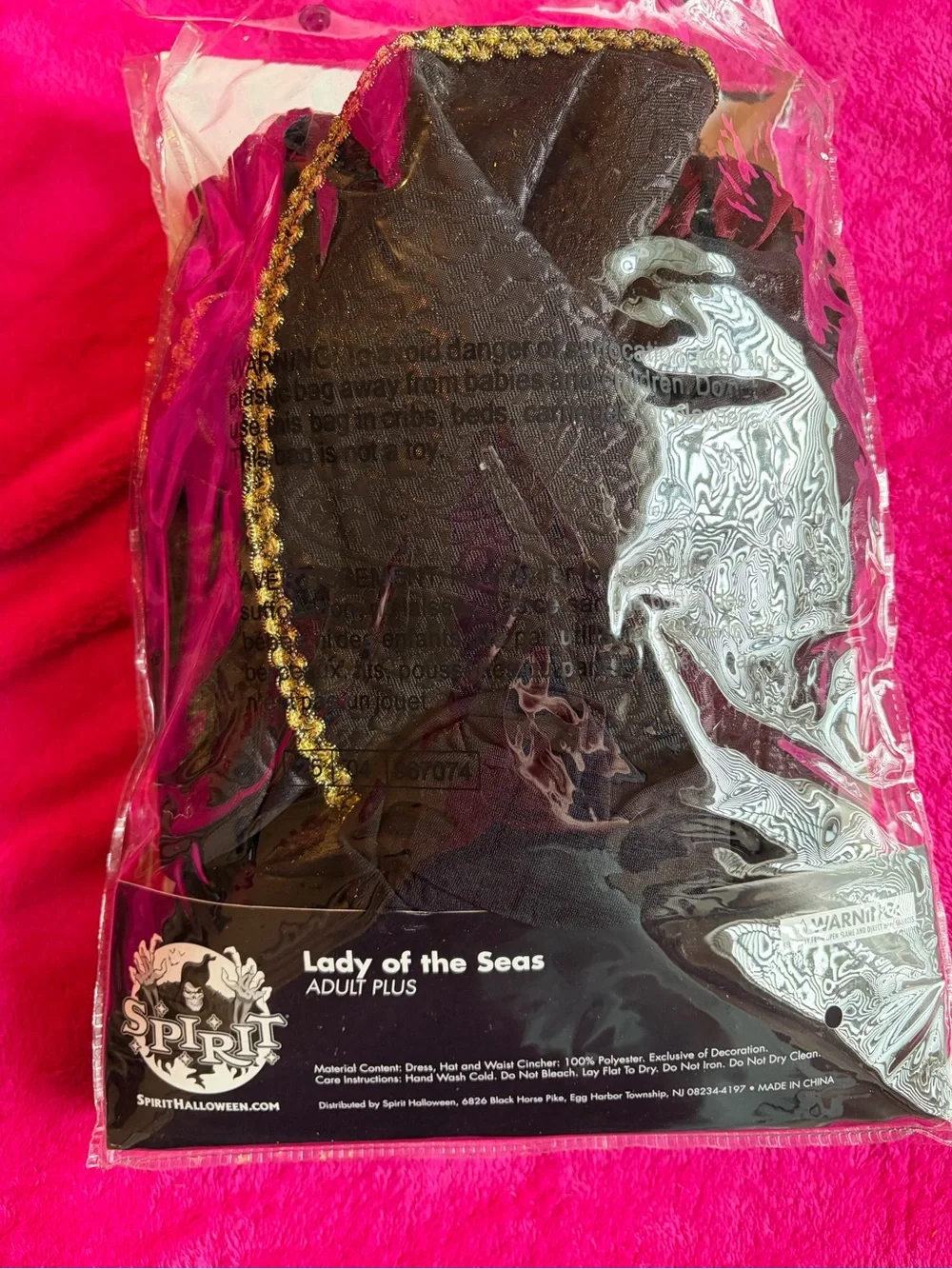 Spirit Lady of the Seas Plus Size Pirate Costume - Black & Burgundy - Picture 6 of 16